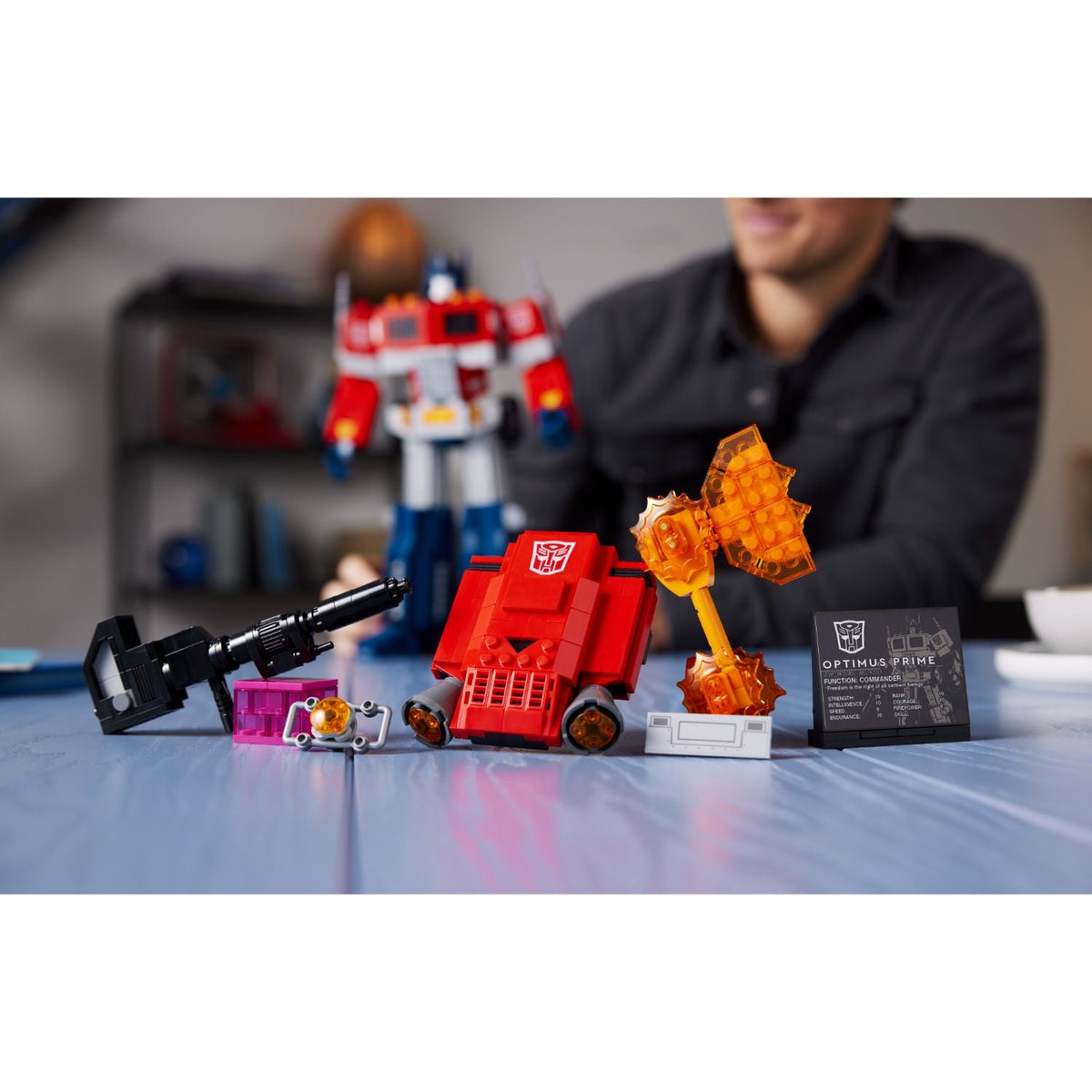 LEGO? Icons Optimus Prime