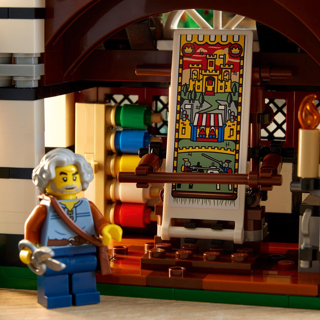 LEGO? Icons Medieval Town Square