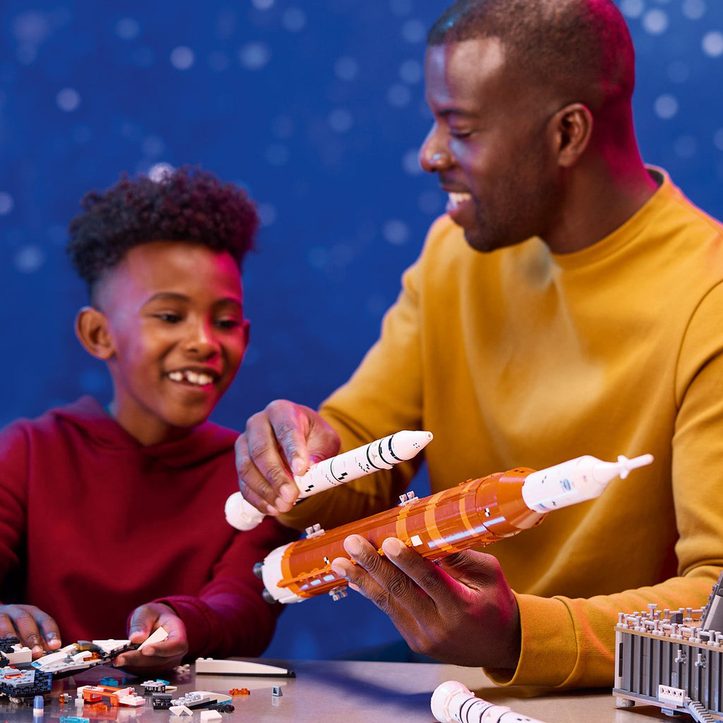 LEGO? Icons NASA Artemis Space Launch System