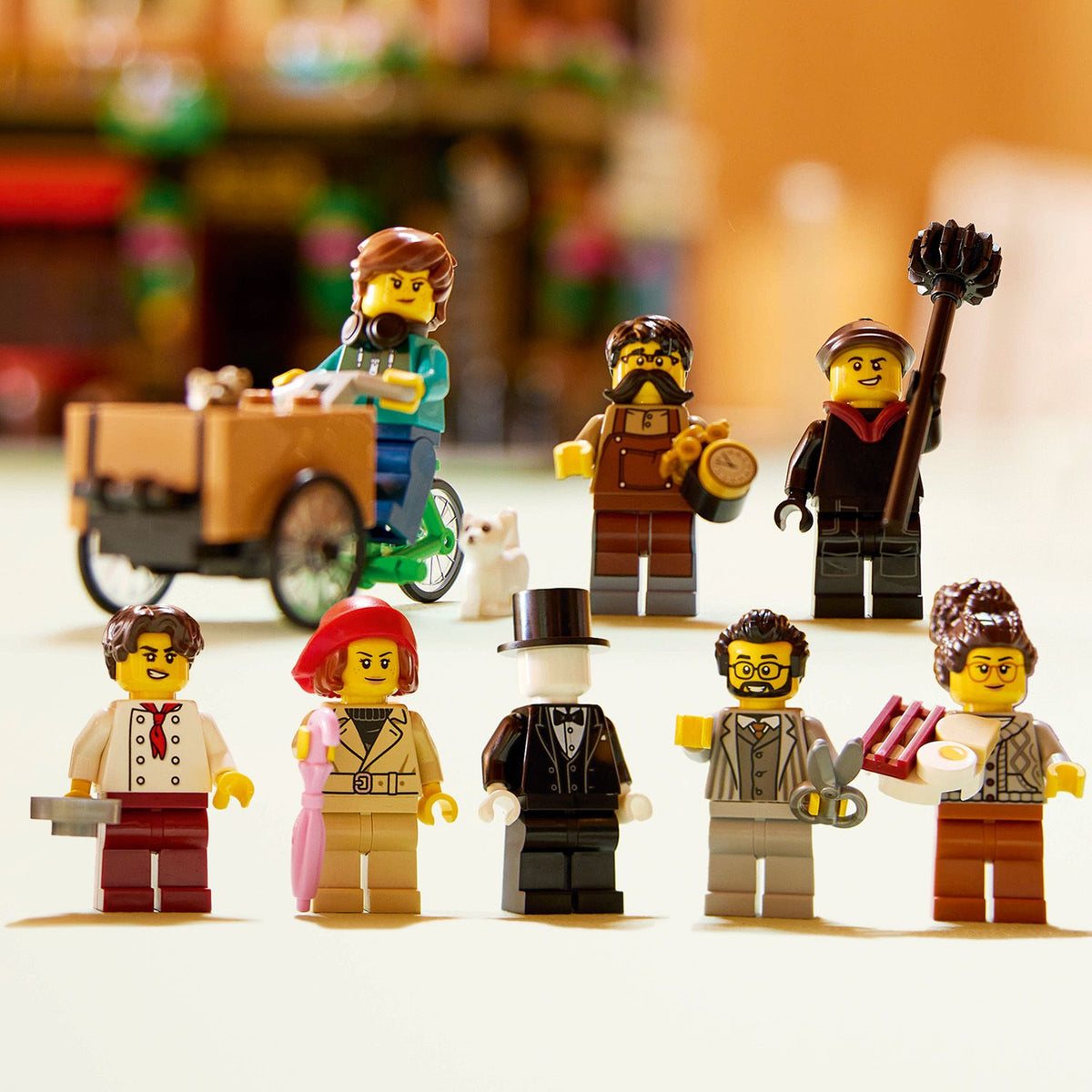 LEGO? Icons Tudor Corner