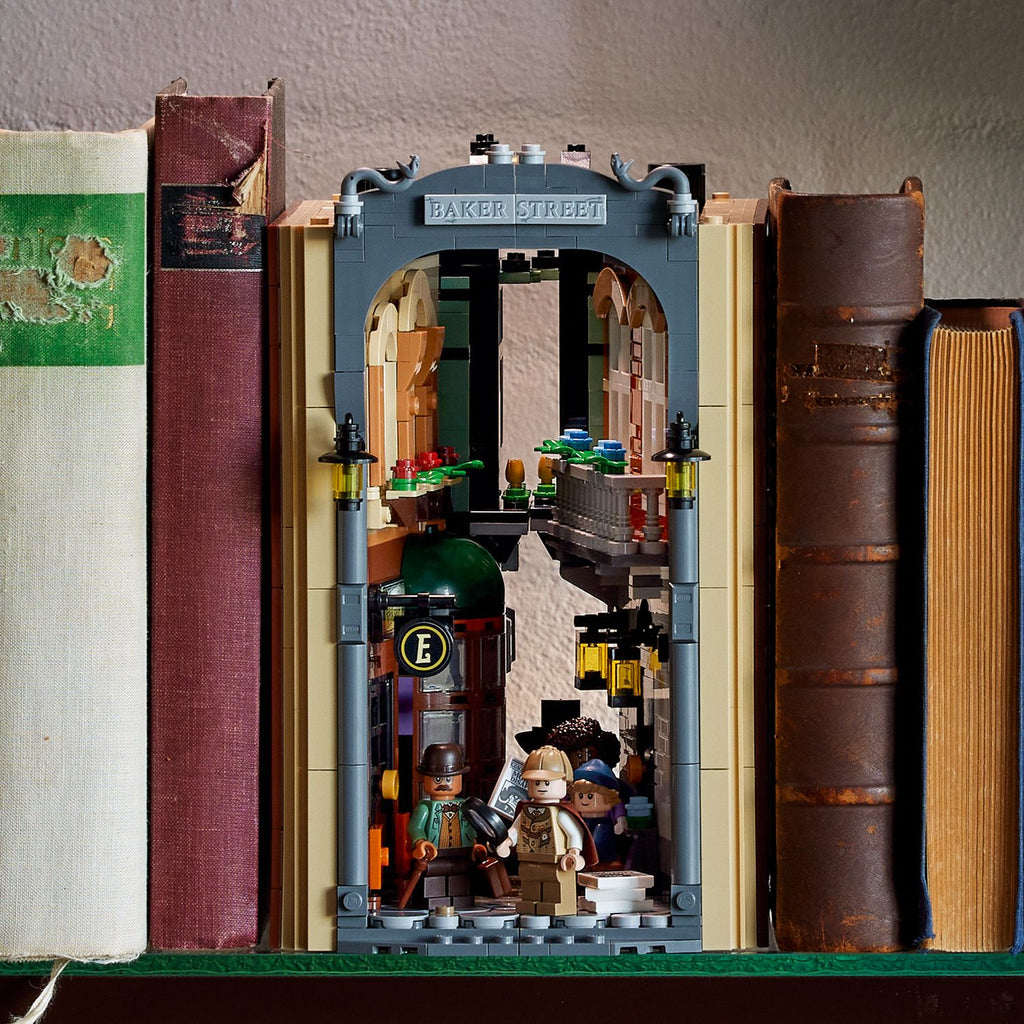 LEGO? Icons Sherlock Holmes: Book Nook