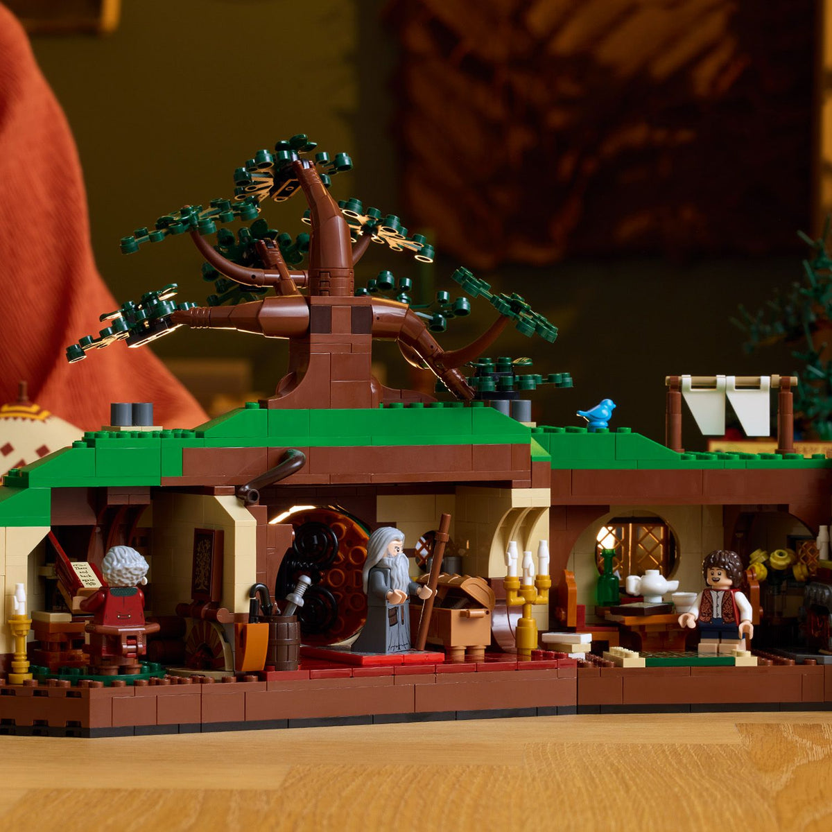 LEGO? Icons The Lord of the Rings: The Shire?