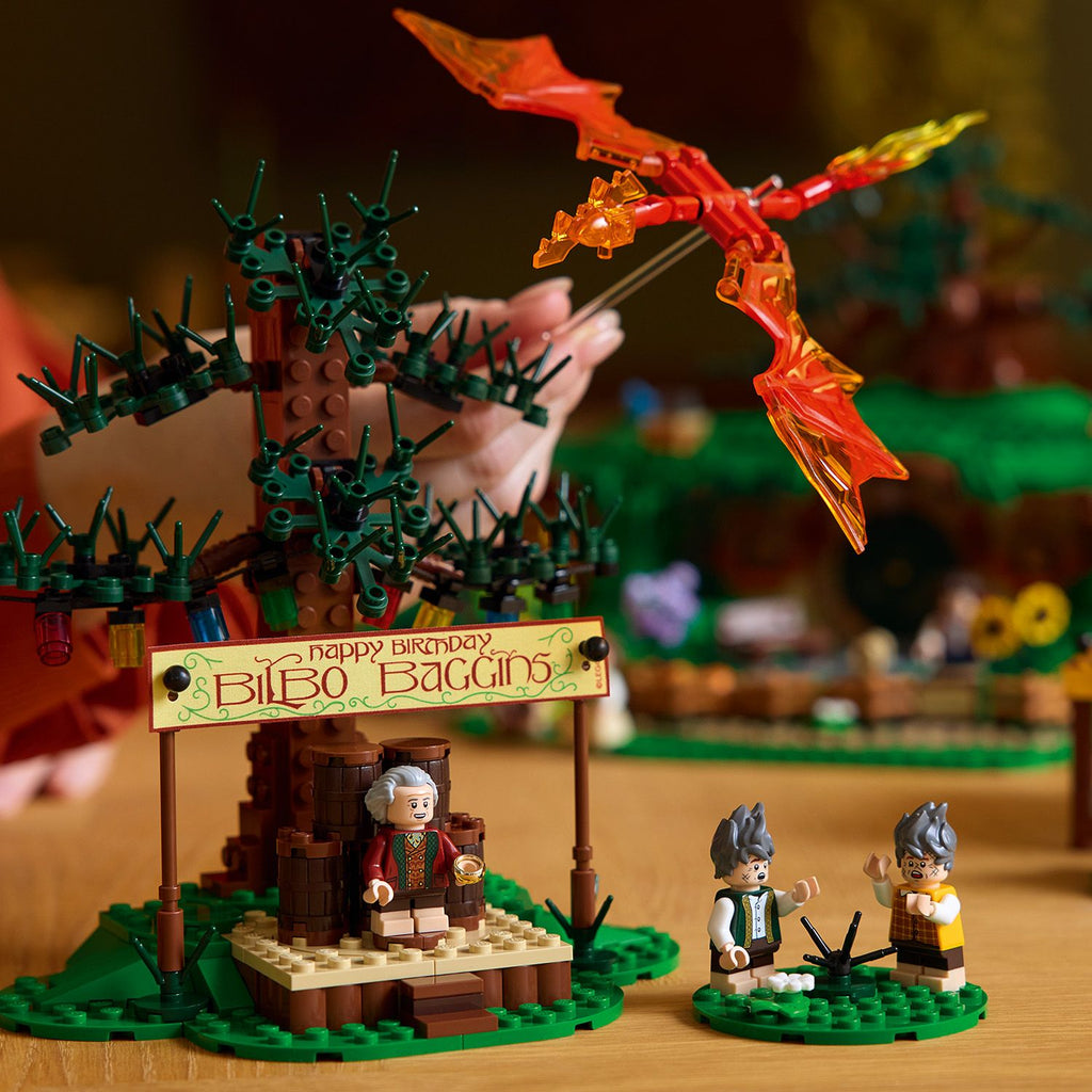 LEGO? Icons The Lord of the Rings: The Shire?