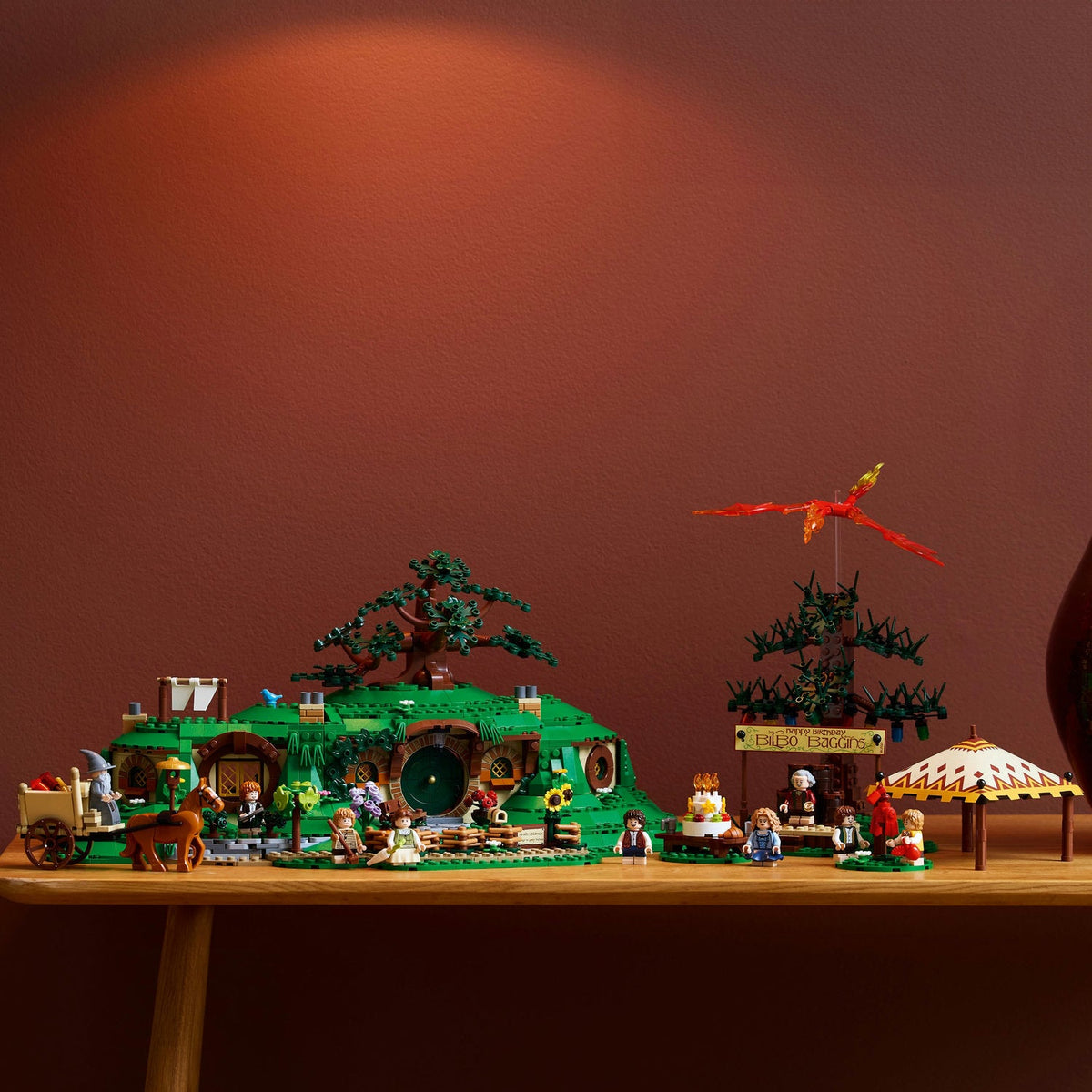 LEGO? Icons The Lord of the Rings: The Shire?