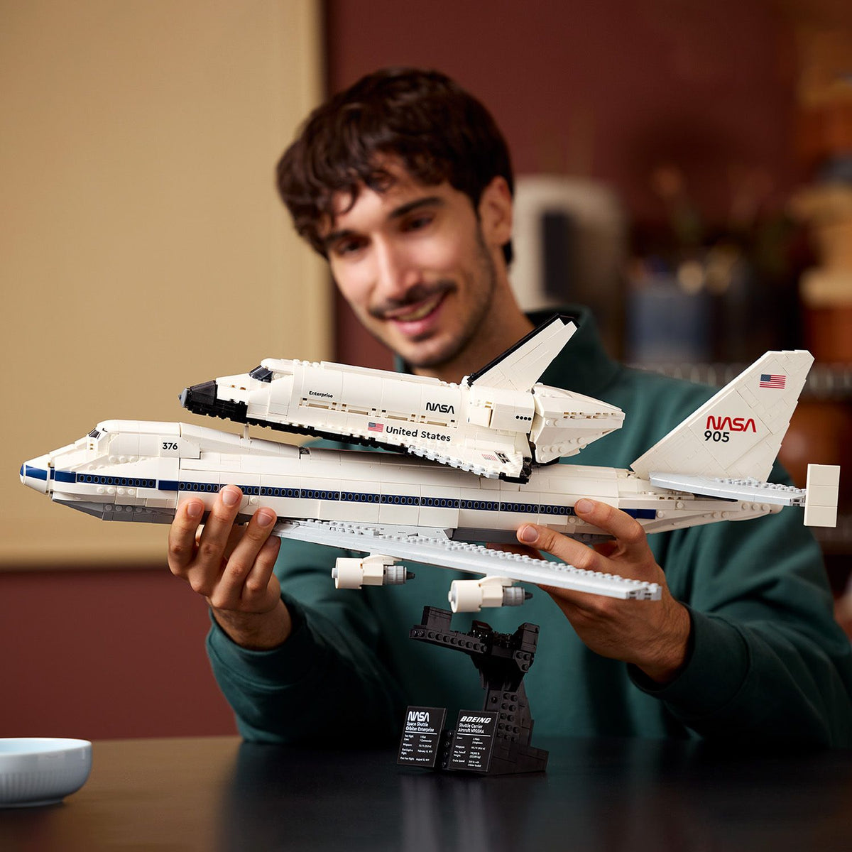 LEGO? Icons Shuttle Carrier Aircraft
