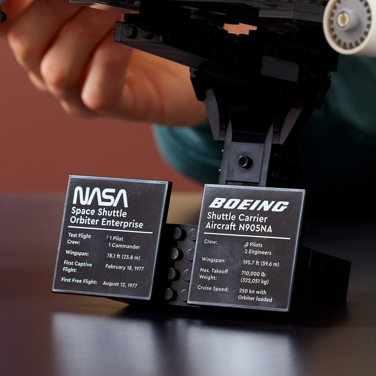 LEGO? Icons Shuttle Carrier Aircraft