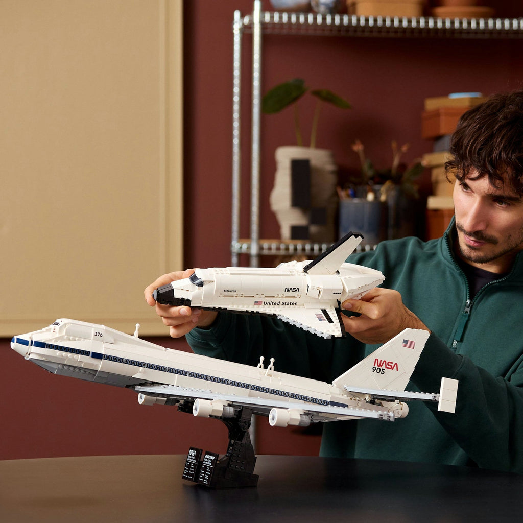 LEGO? Icons Shuttle Carrier Aircraft