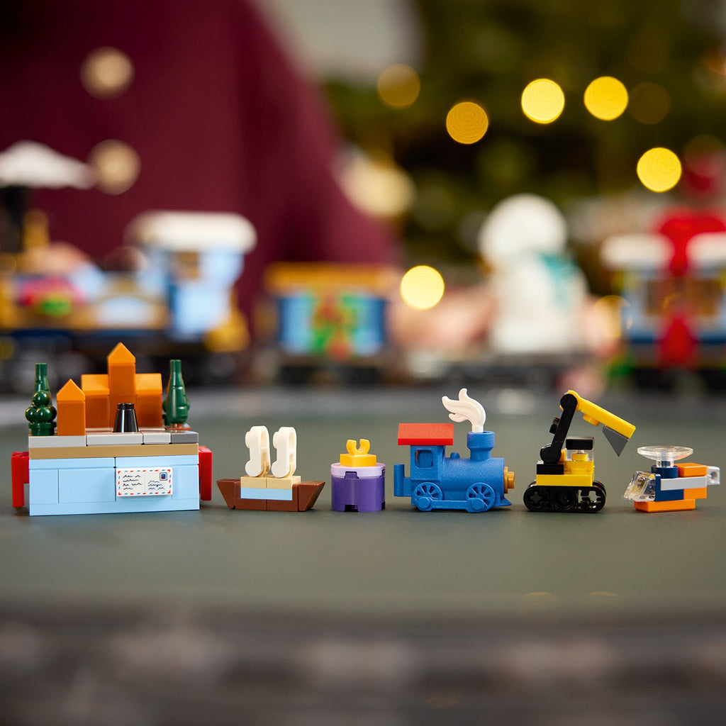 LEGO? Icons Holiday Express Train
