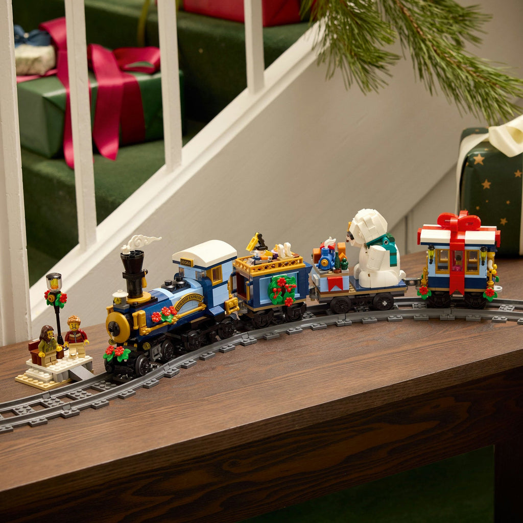 LEGO? Icons Holiday Express Train