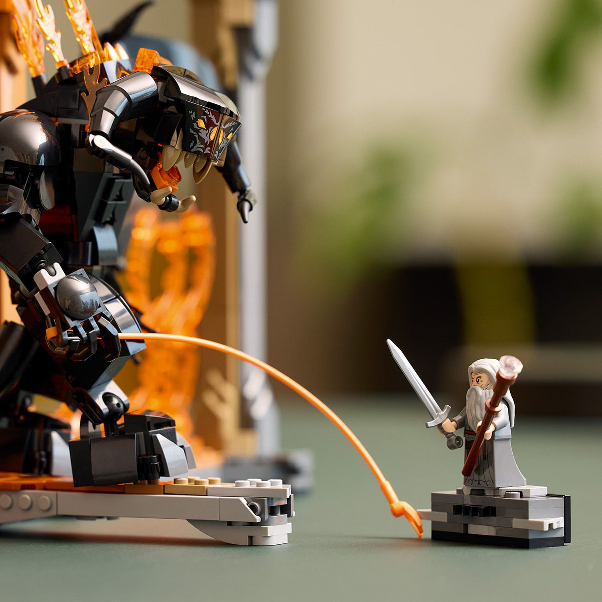 LEGO? Icons The Lord of the Rings: Balrog? Book Nook