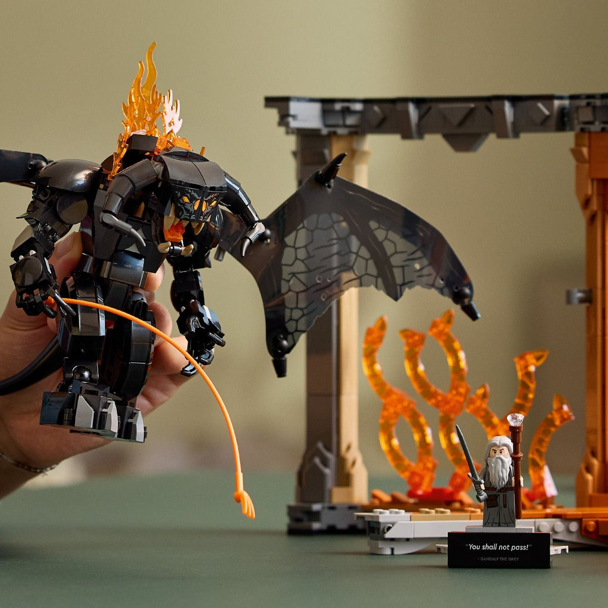 LEGO? Icons The Lord of the Rings: Balrog? Book Nook