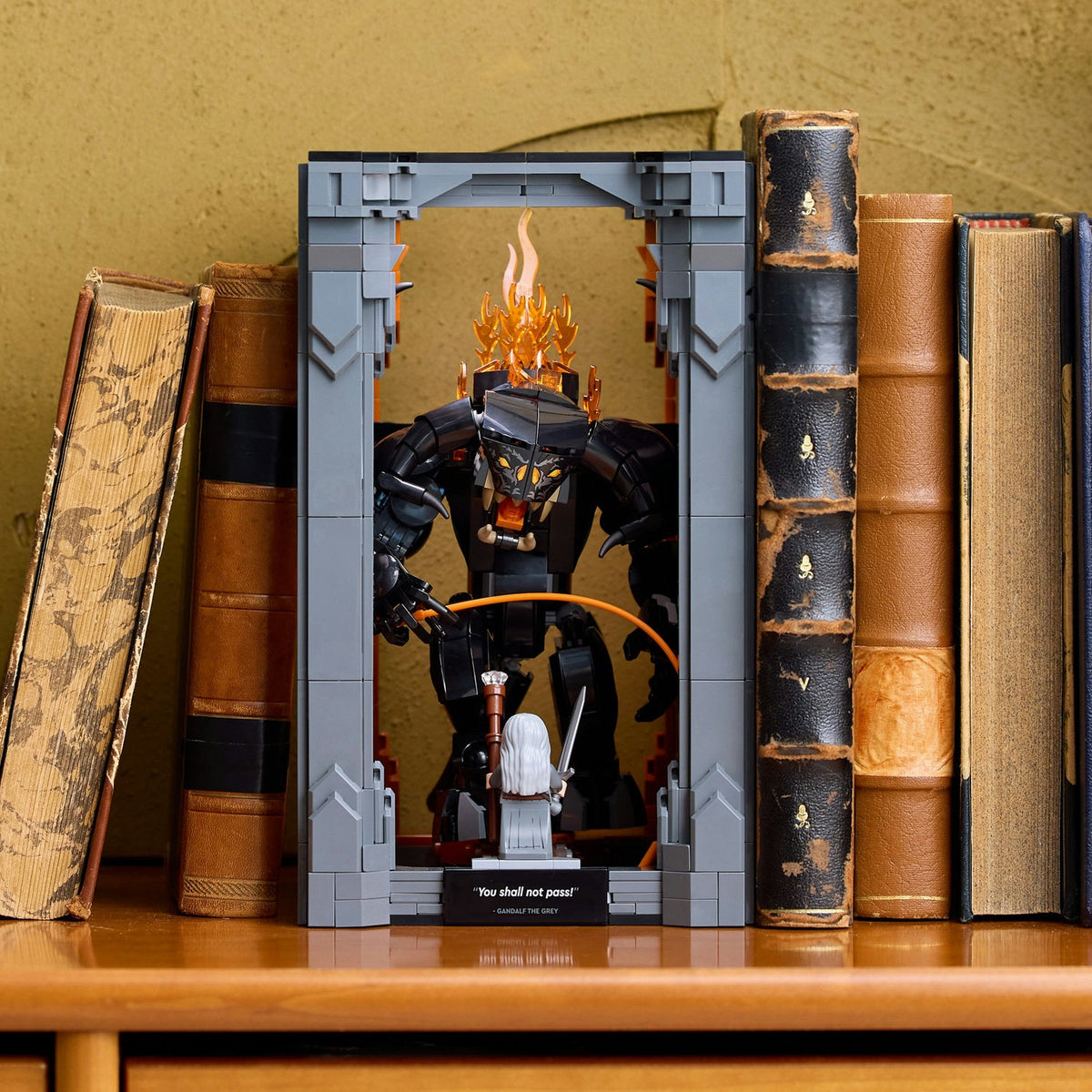 LEGO? Icons The Lord of the Rings: Balrog? Book Nook