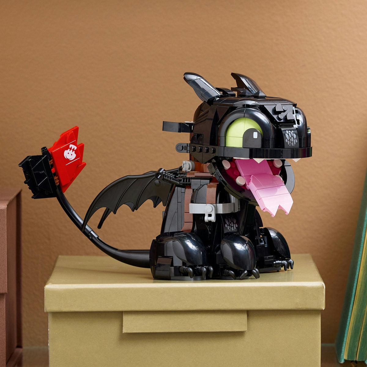 LEGO? Icons How to Train Your Dragon: Toothless