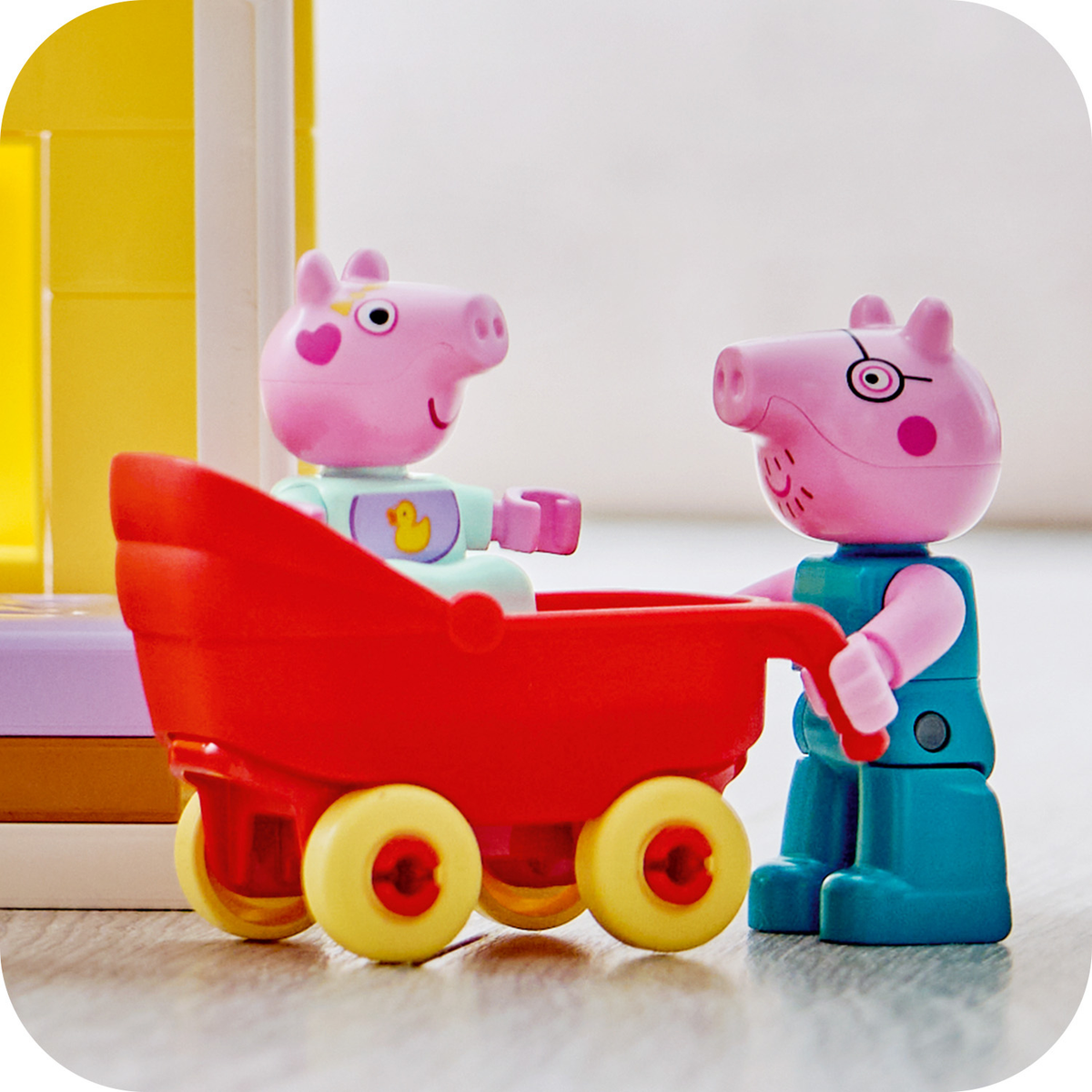 LEGO? DUPLO? Peppa Pig Family House