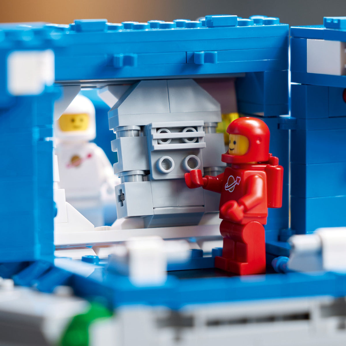 LEGO? Icons Galaxy Explorer