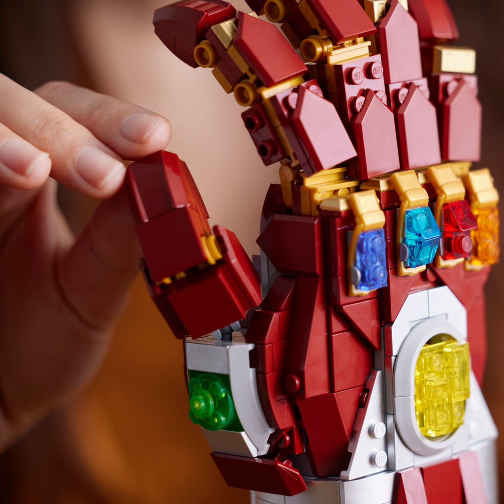 LEGO? Marvel Nano Gauntlet