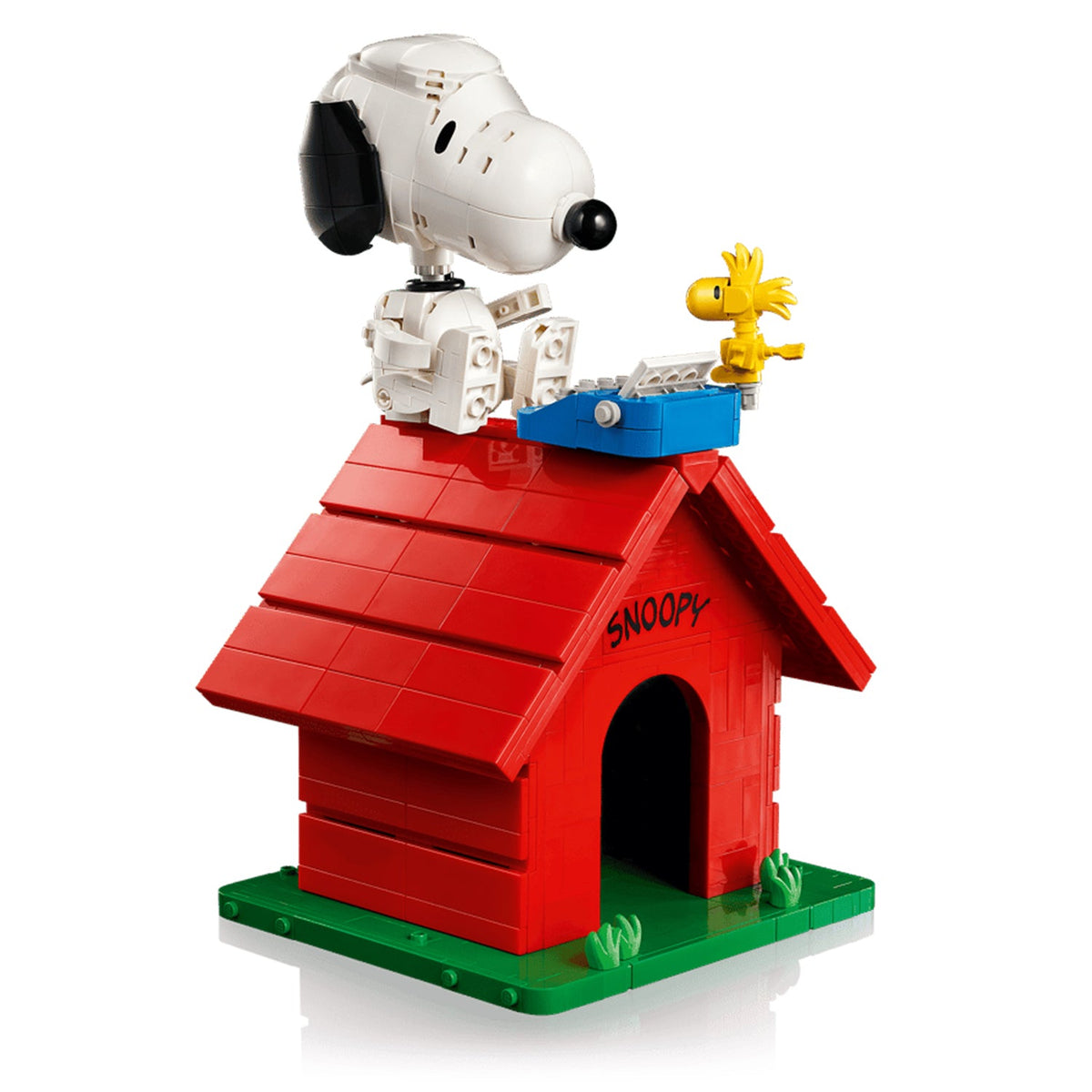 LEGO? Ideas Peanuts: Snoopy's Doghouse