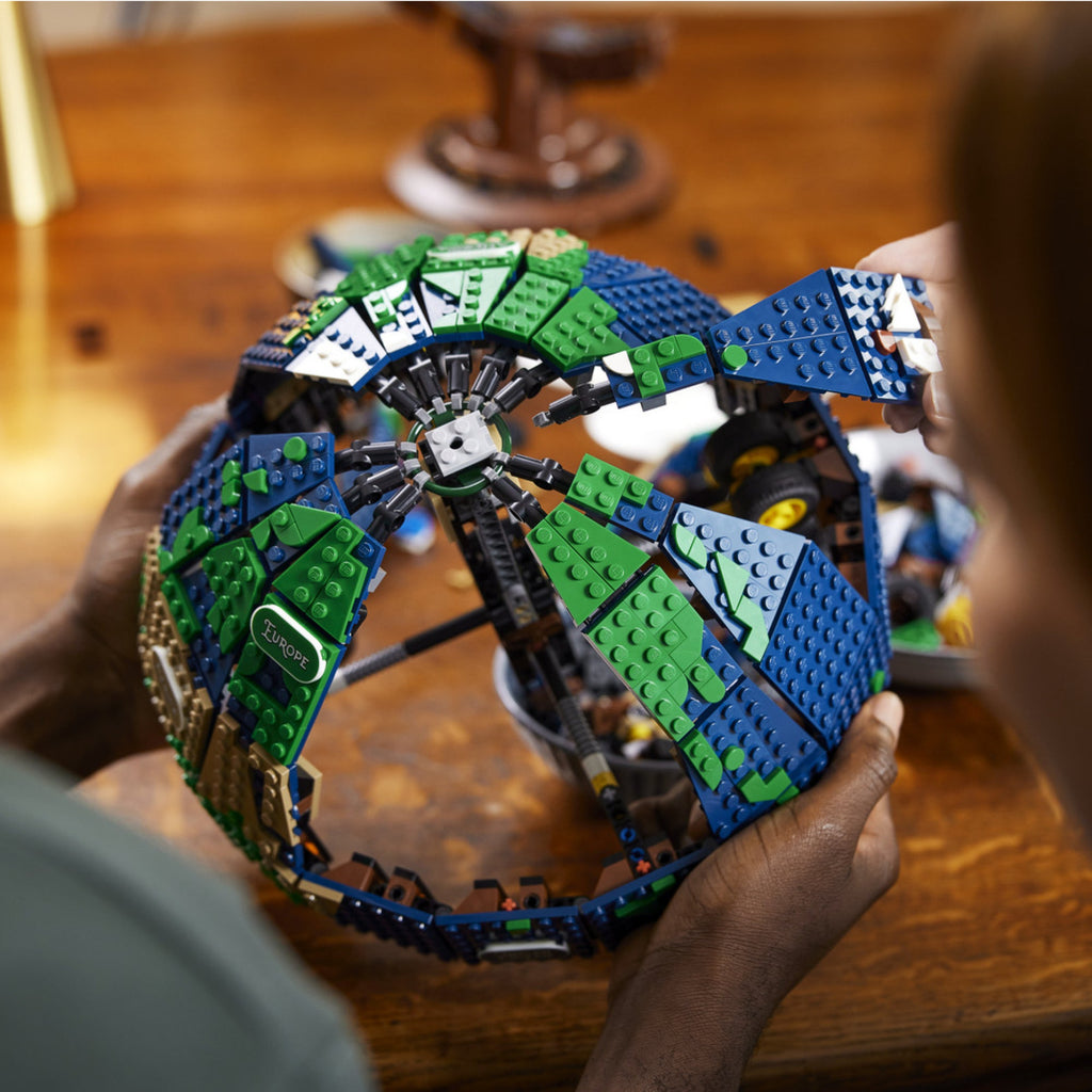 LEGO? Ideas The Globe