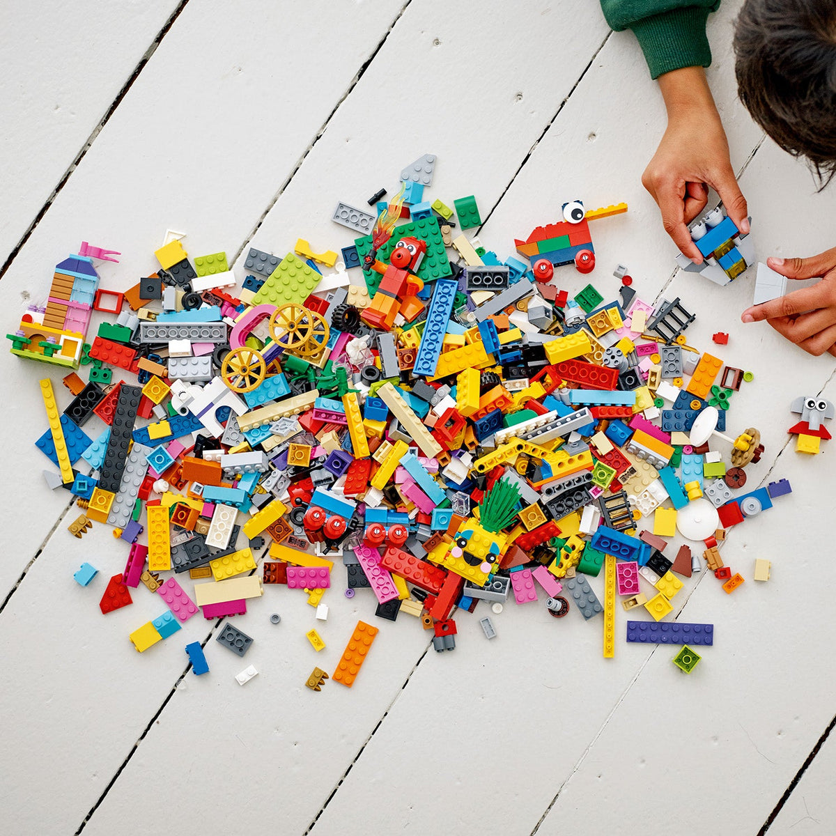 LEGO? Classic 90 Years of Play
