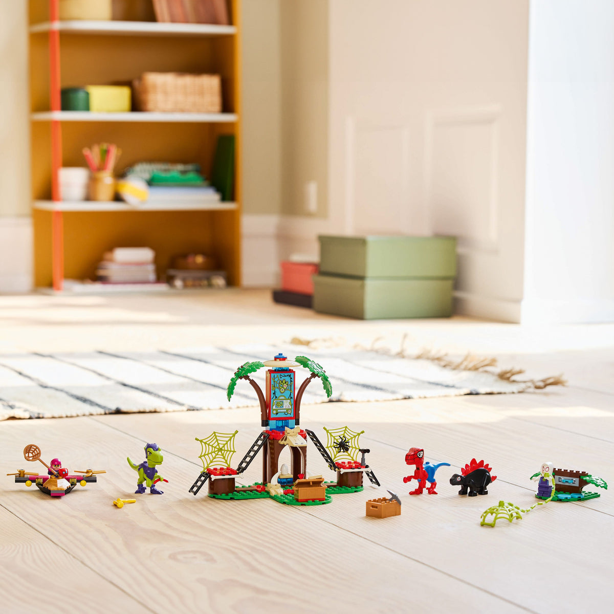 LEGO? Marvel Spidey And His Amazing Friends Spidey and Gobby's Raptor Battle at Tree House HQ