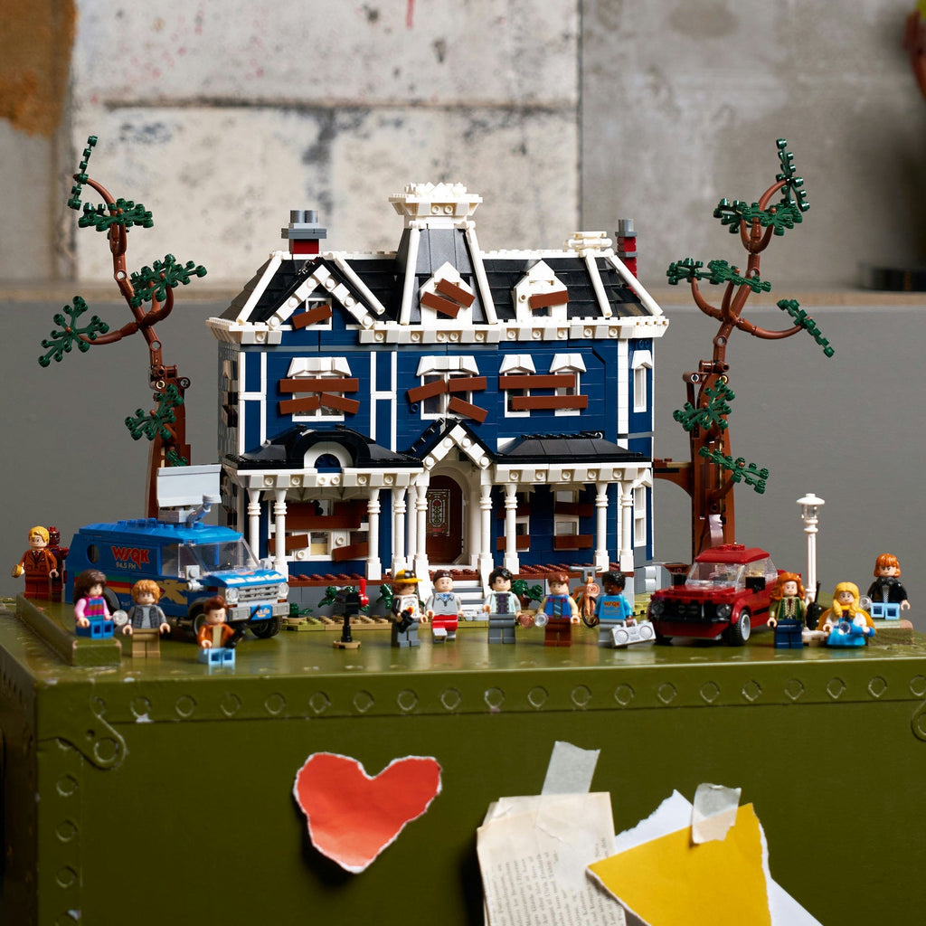 LEGO? Icons Stranger Things: The Creel House