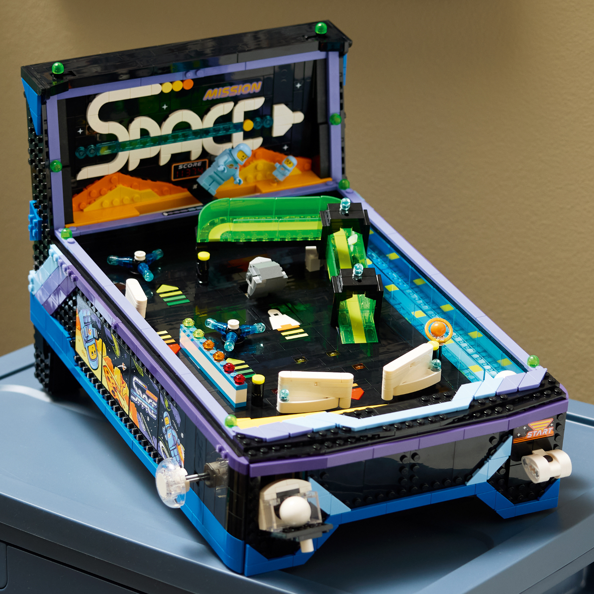 LEGO? Icons Arcade Pinball Machine