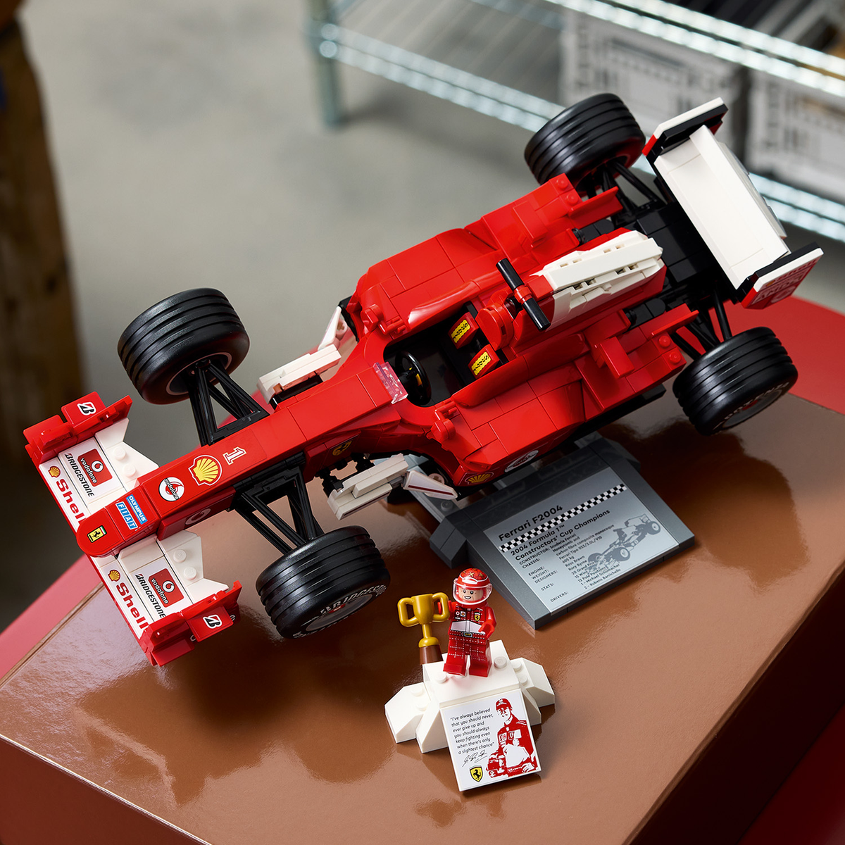 LEGO? Icons Ferrari F2004 & Michael Schumacher