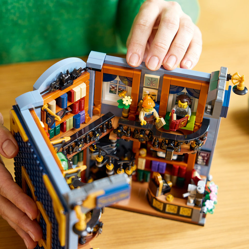 LEGO? Icons Bookshop: Book Nook