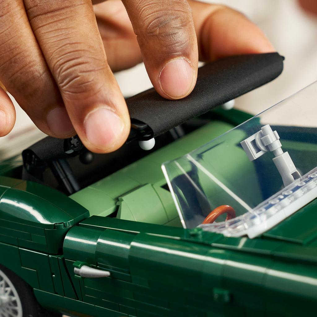 LEGO? Icons Jaguar E-Type