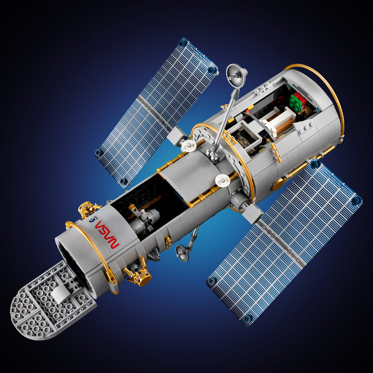 LEGO? Icons Hubble Space Telescope