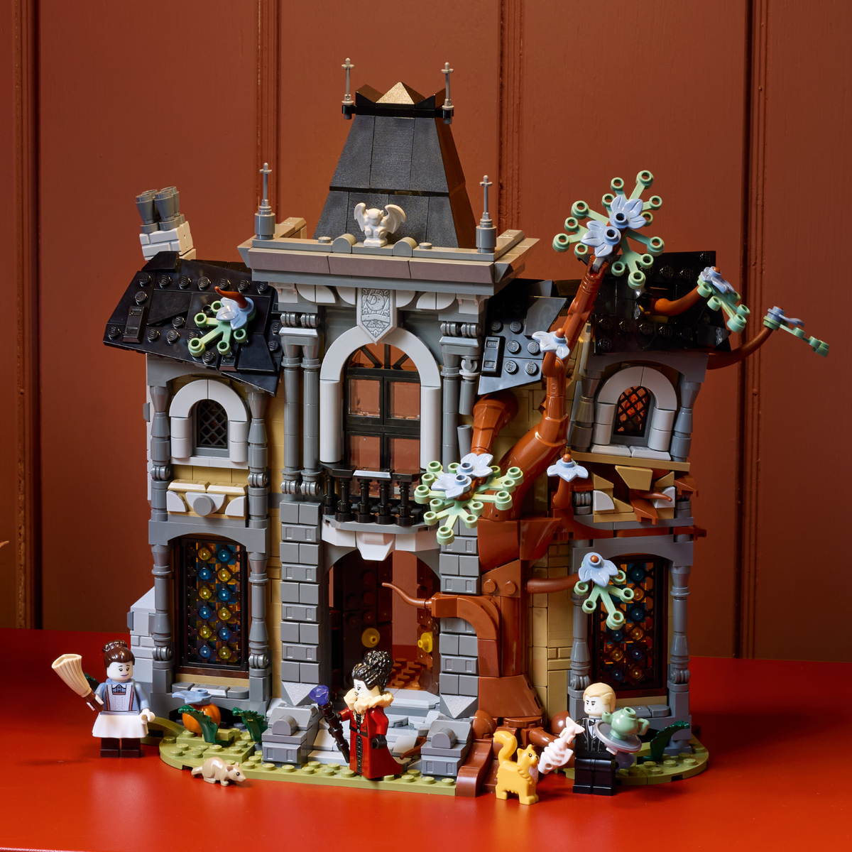 LEGO? Icons Mayor Manor