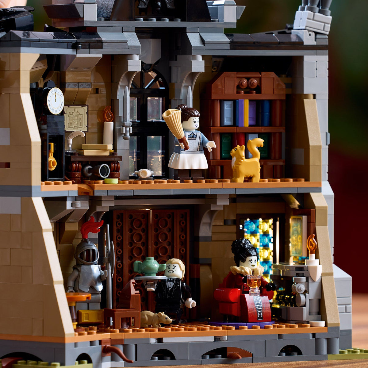 LEGO? Icons Mayor Manor