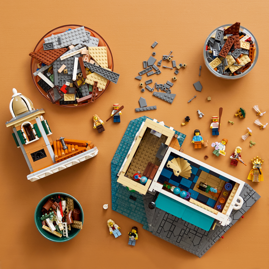 LEGO? Icons Venetian Neighbourhood