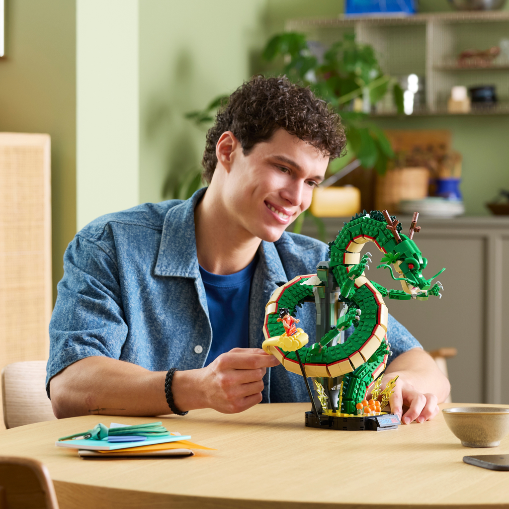 LEGO? Icons Dragon Ball: Shenron & Goku