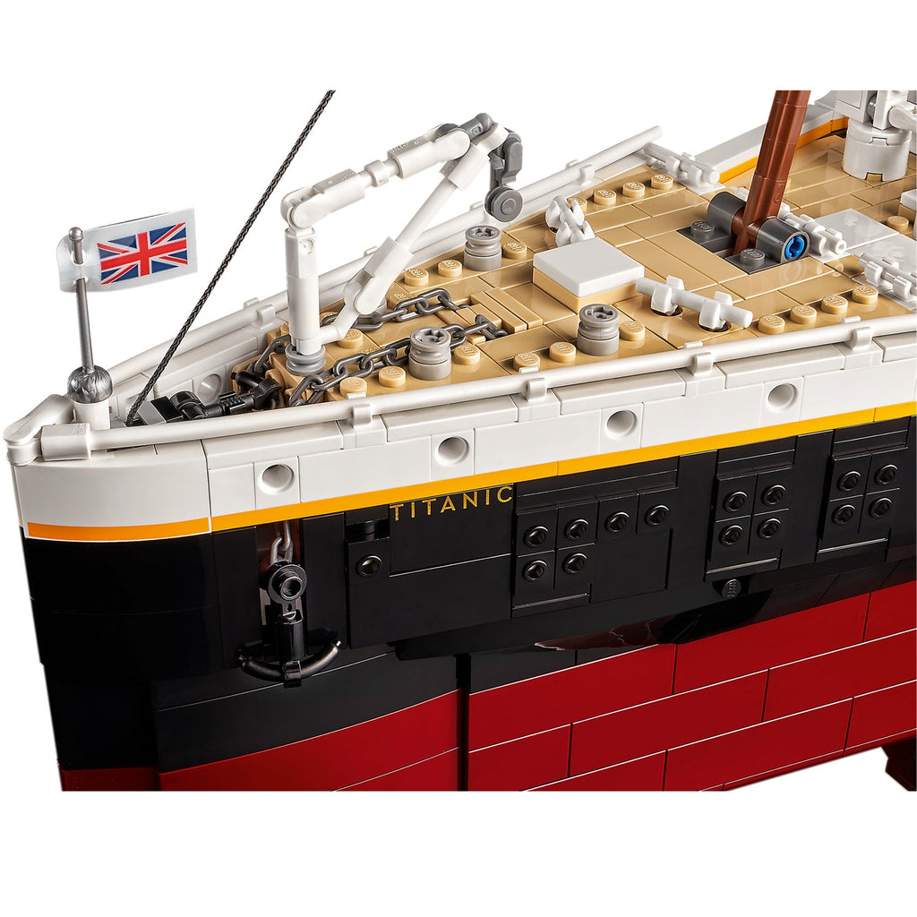 LEGO? Titanic