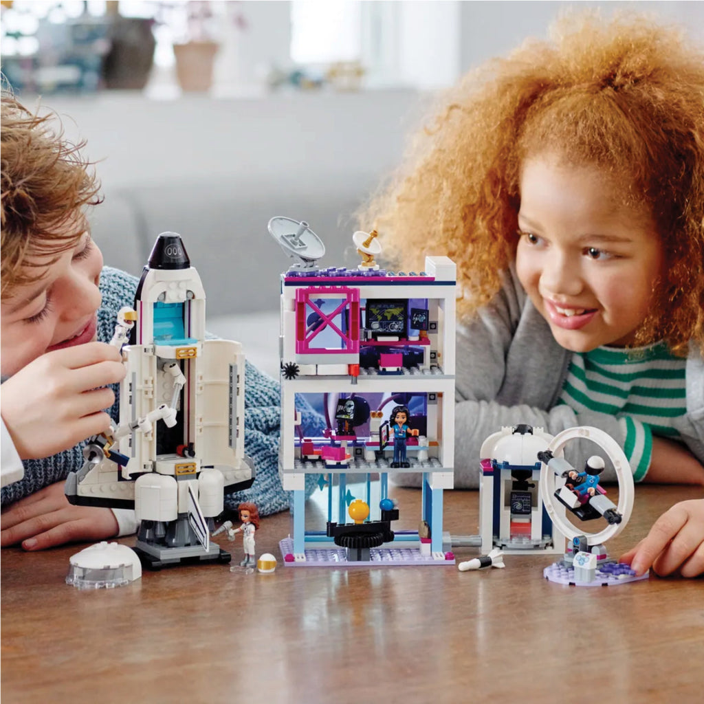 LEGO? Friends? Olivia's Space Academy