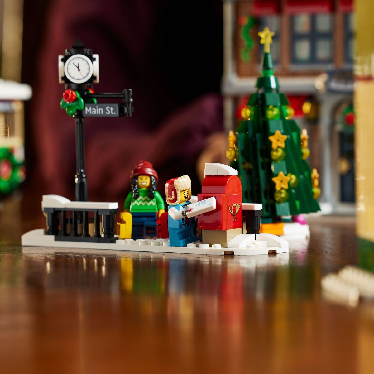 LEGO? Icons Holiday Main Street