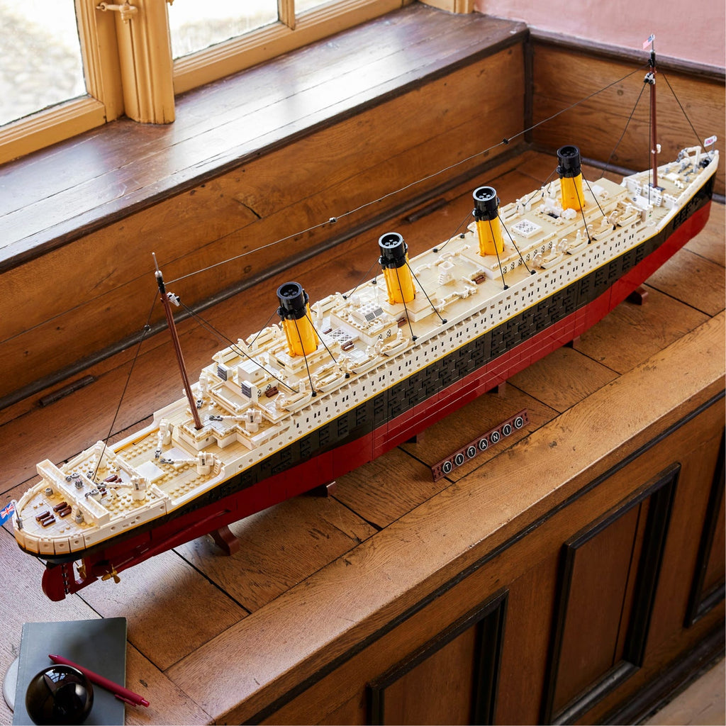 LEGO? Titanic