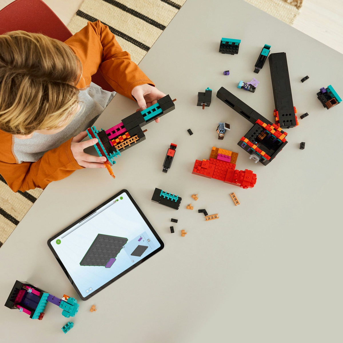 LEGO? Minecraft? The Enderman Tower
