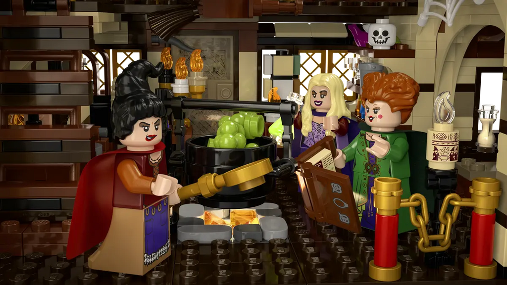 LEGO? Ideas Disney Hocus Pocus: The Sanderson Sisters' Cottage