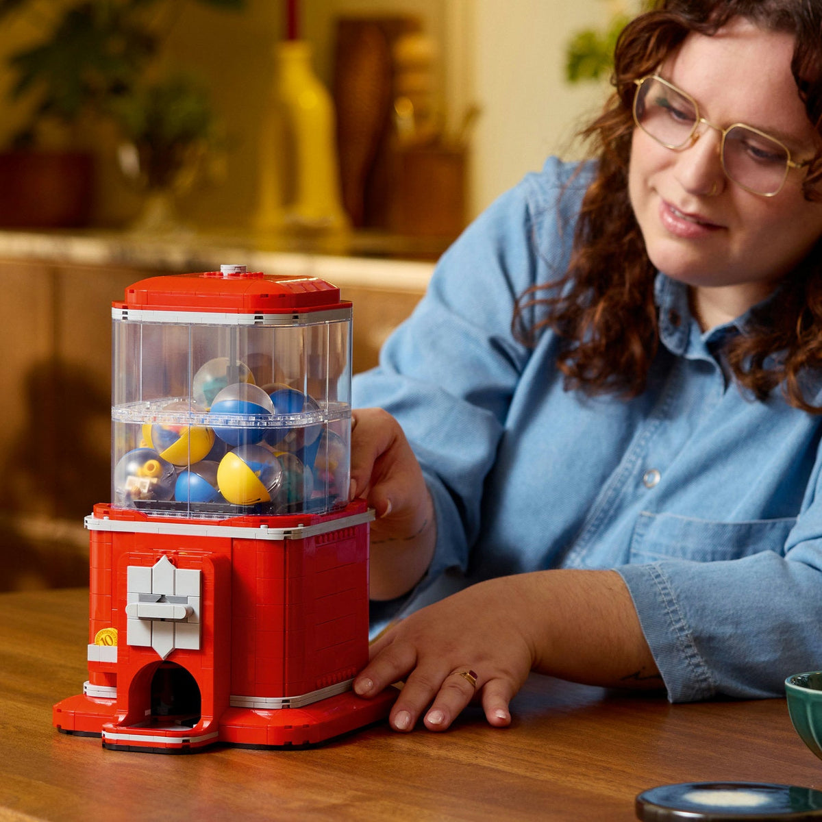 LEGO? Ideas Minifigure Vending Machine