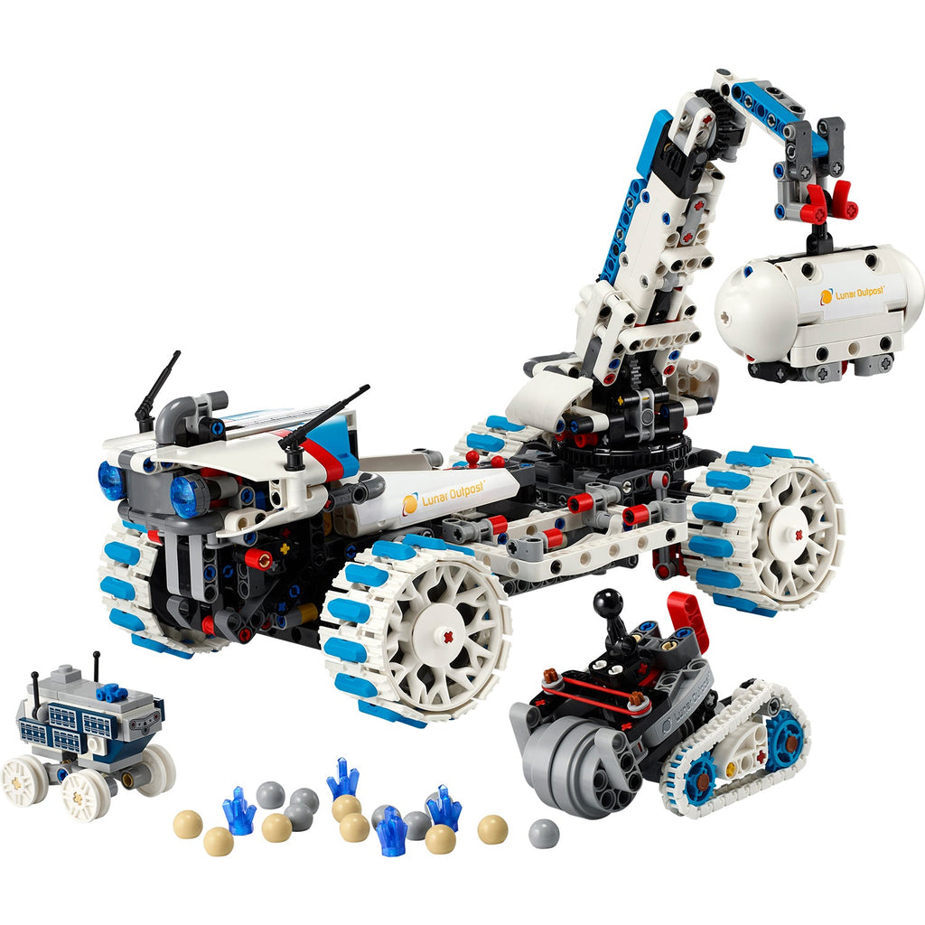 LEGO? Technic Lunar Outpost? Moon Rover Space Vehicle