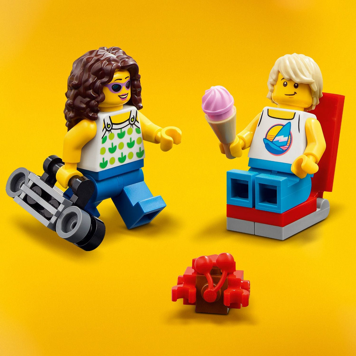 LEGO? Creator 3-in-1 Beach Camper Van