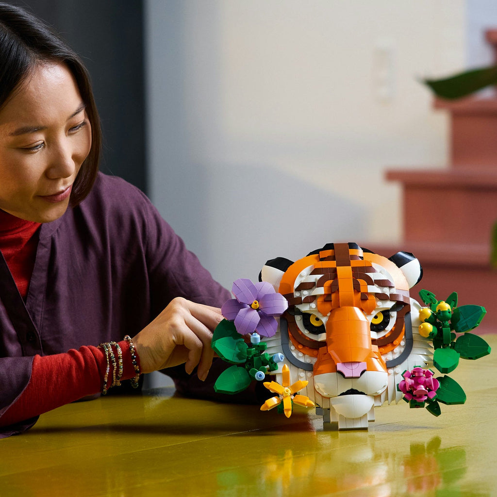 LEGO? Art: The Fauna Collection - Tiger