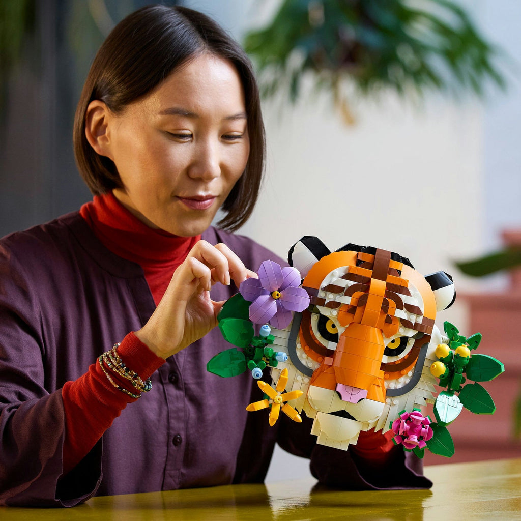LEGO? Art: The Fauna Collection - Tiger