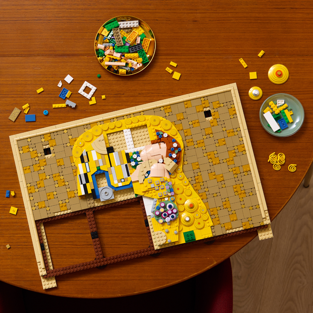 LEGO? Art Gustav Klimt ¨C The Kiss