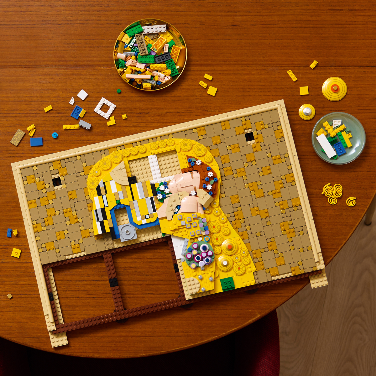 LEGO? Art Gustav Klimt ¨C The Kiss