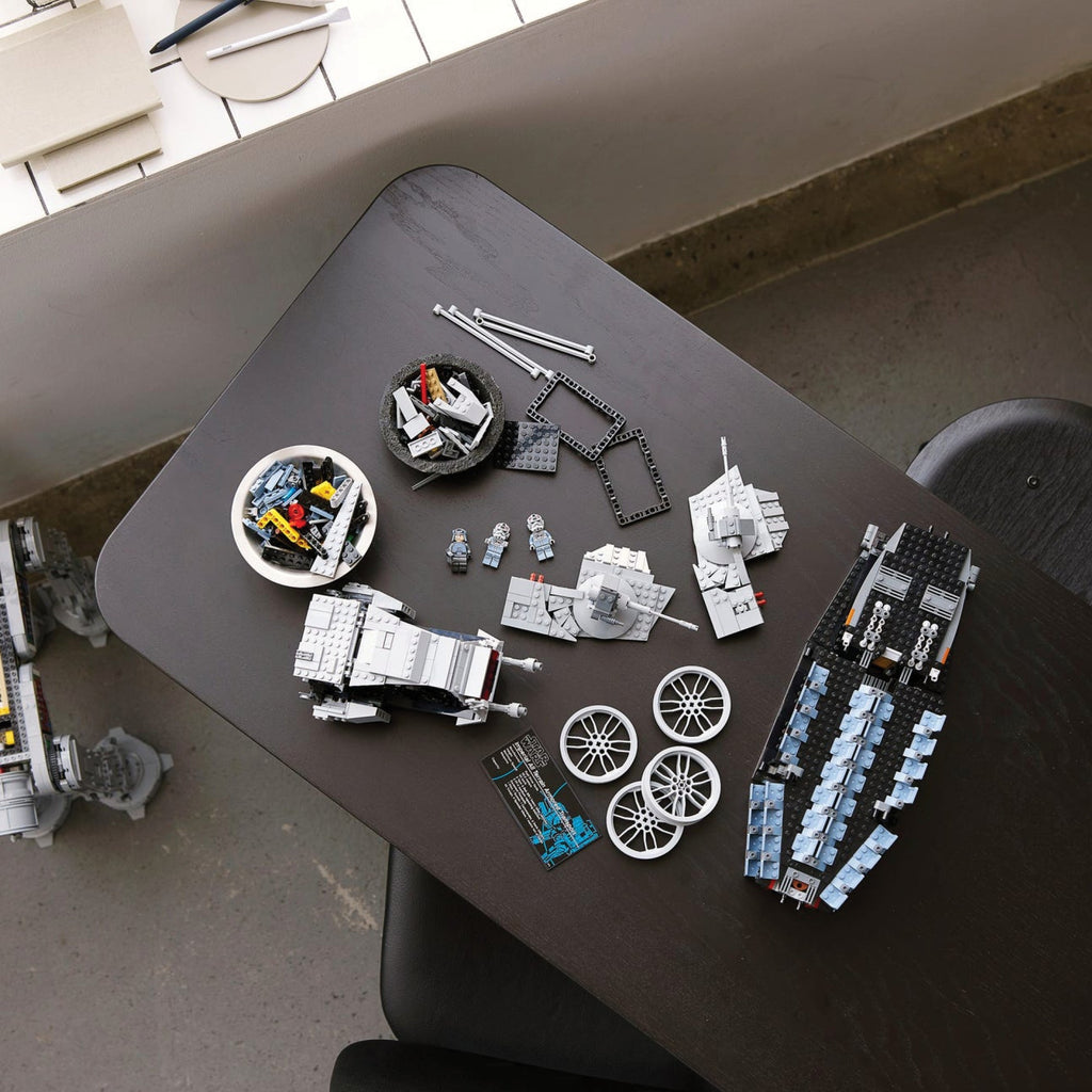 LEGO? Star Wars? AT-AT?