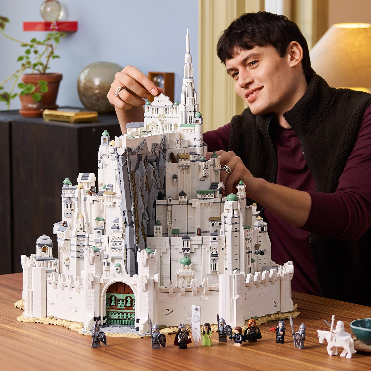 LEGO? Icons The Lord of the Rings: Minas Tirith?