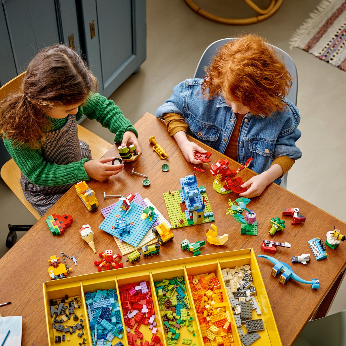 LEGO? Classic Build Together